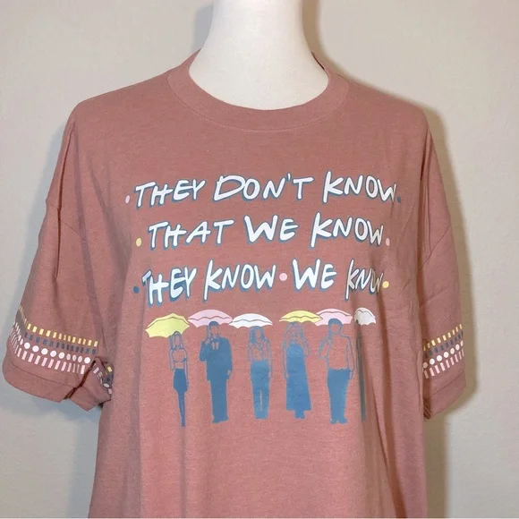 NWT JADELYNN BROOKE Friends Graphic Sleep Shirt “They Don’t Know” Size Large XL - Picture 3 of 11